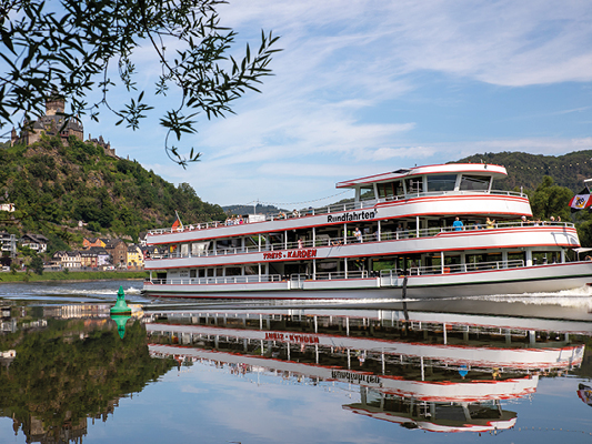 Schifffahrt an der Mosel